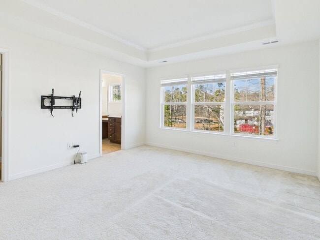 Building Photo - 6600 Wy Pt Dr