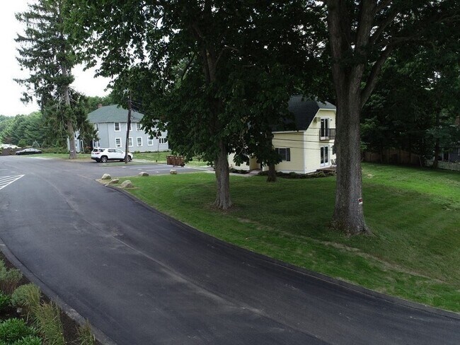 Building Photo - 175 Millwood St