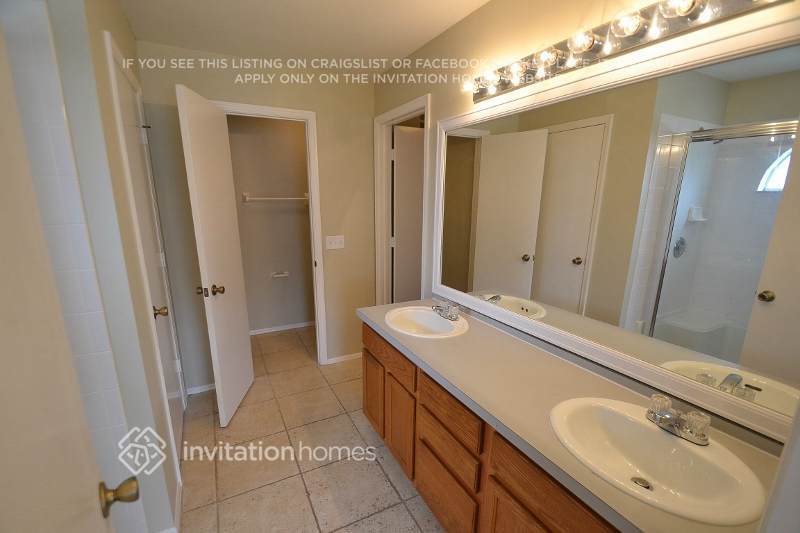 Building Photo - 26821 Roseann Pl