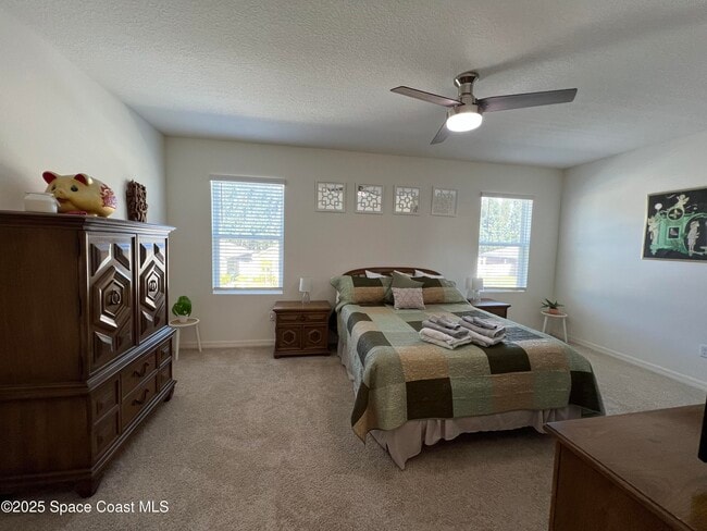 Building Photo - 976 Trinity St