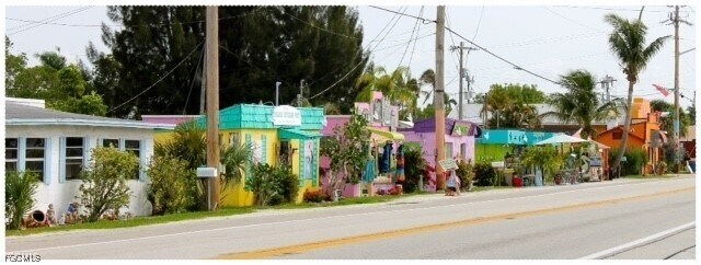 Building Photo - 2579 Third St