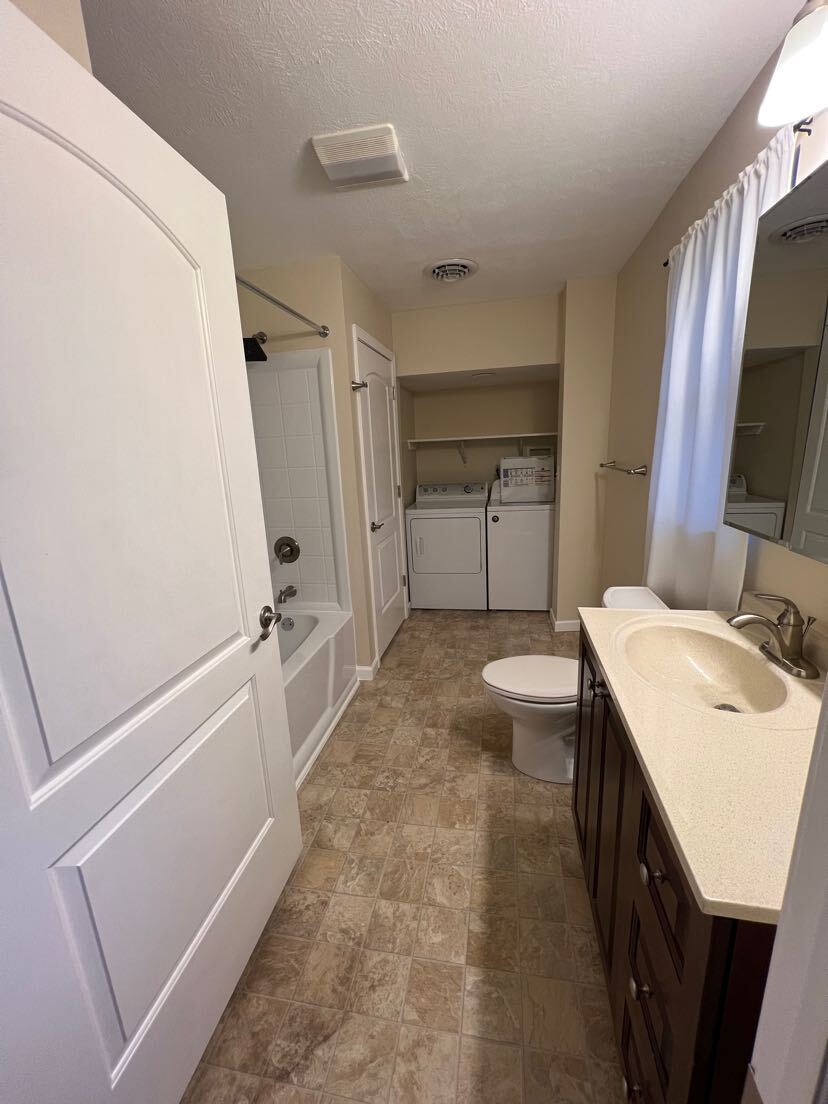 Building Photo - 189 E 2nd St