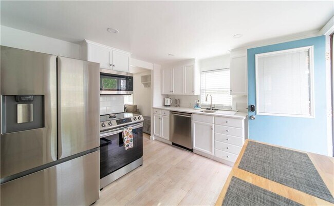 Building Photo - 85 Water St