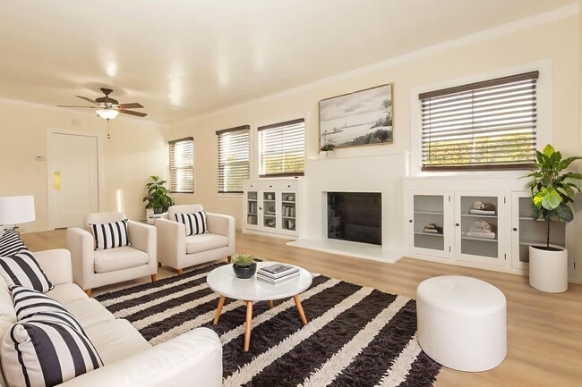 Building Photo - 2 Bed/1 Bath North Park Spanish Craftsman w/ Yard + Driveway Parking