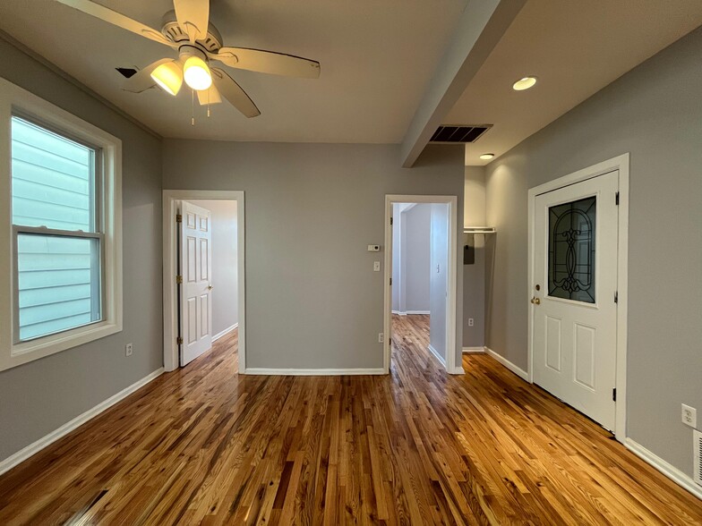 Building Photo - 50 Gates Ave