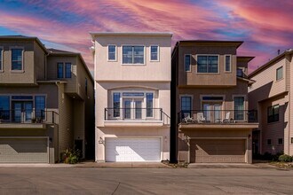 Building Photo - 10626 Clearview Villa Pl