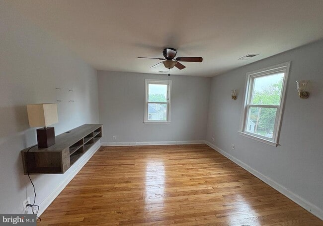 Building Photo - 1708 Hall Ave