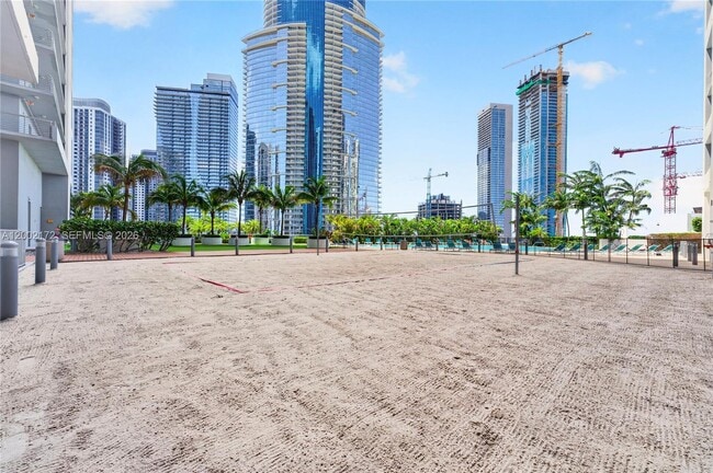 Building Photo - 888 Biscayne Blvd