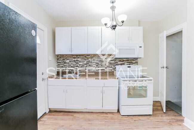Building Photo - Charming 2 Bedroom in Columbus!