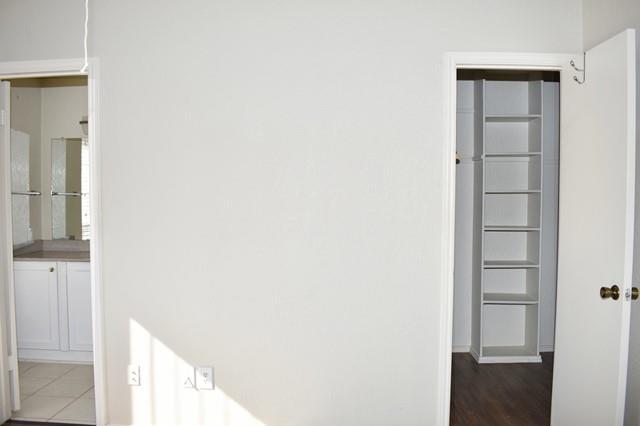 Building Photo - 2018 Cottage Oak Ln