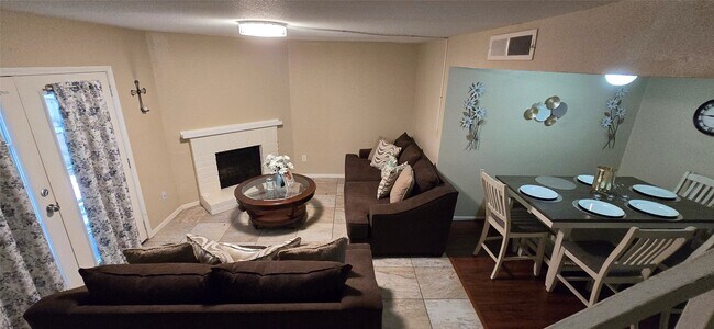 Building Photo - 7918 Prestwood Dr