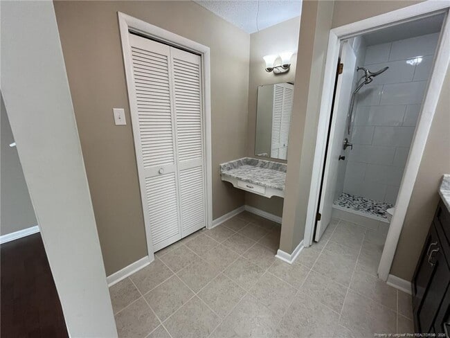 Building Photo - 3002 Folkstone Cir