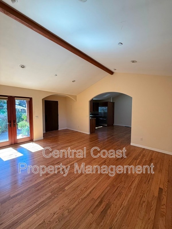 Building Photo - 66 E Carmel Valley Rd