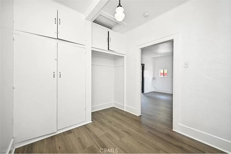 Building Photo - 1824 1/2 Arapahoe S