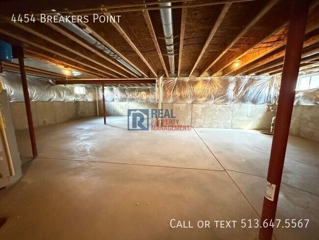 Building Photo - 4454 Breakers Point