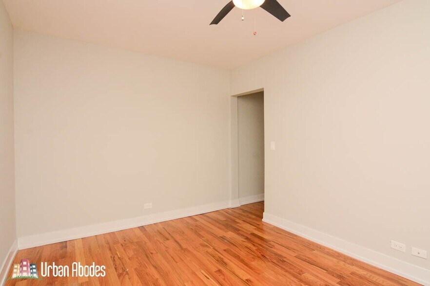 Building Photo - 555 Chestnut St