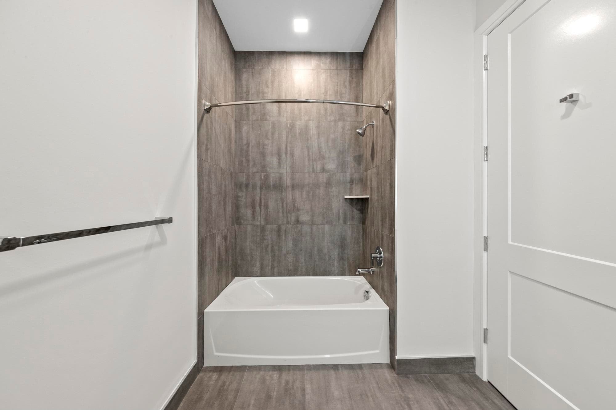 Building Photo - 121 34th St