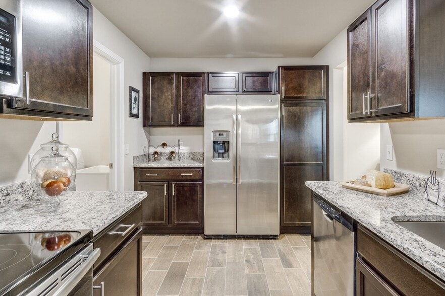 Interior Photo - Parkways of Auburn Hills