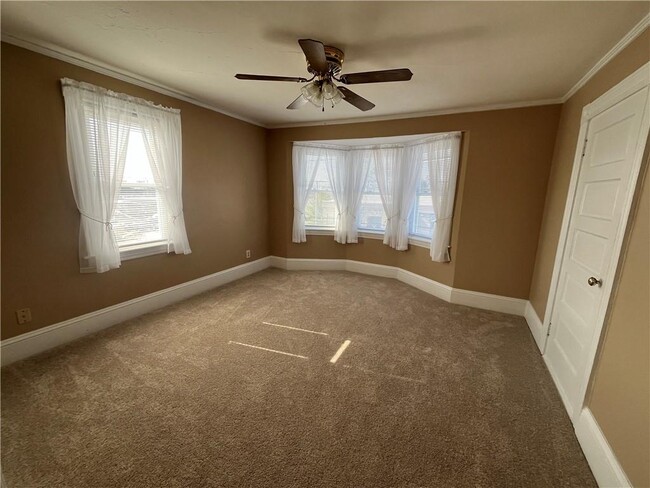 Building Photo - 350 Metacom Ave