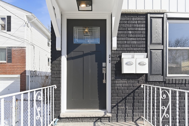 Building Photo - 19 Evelyn Ct