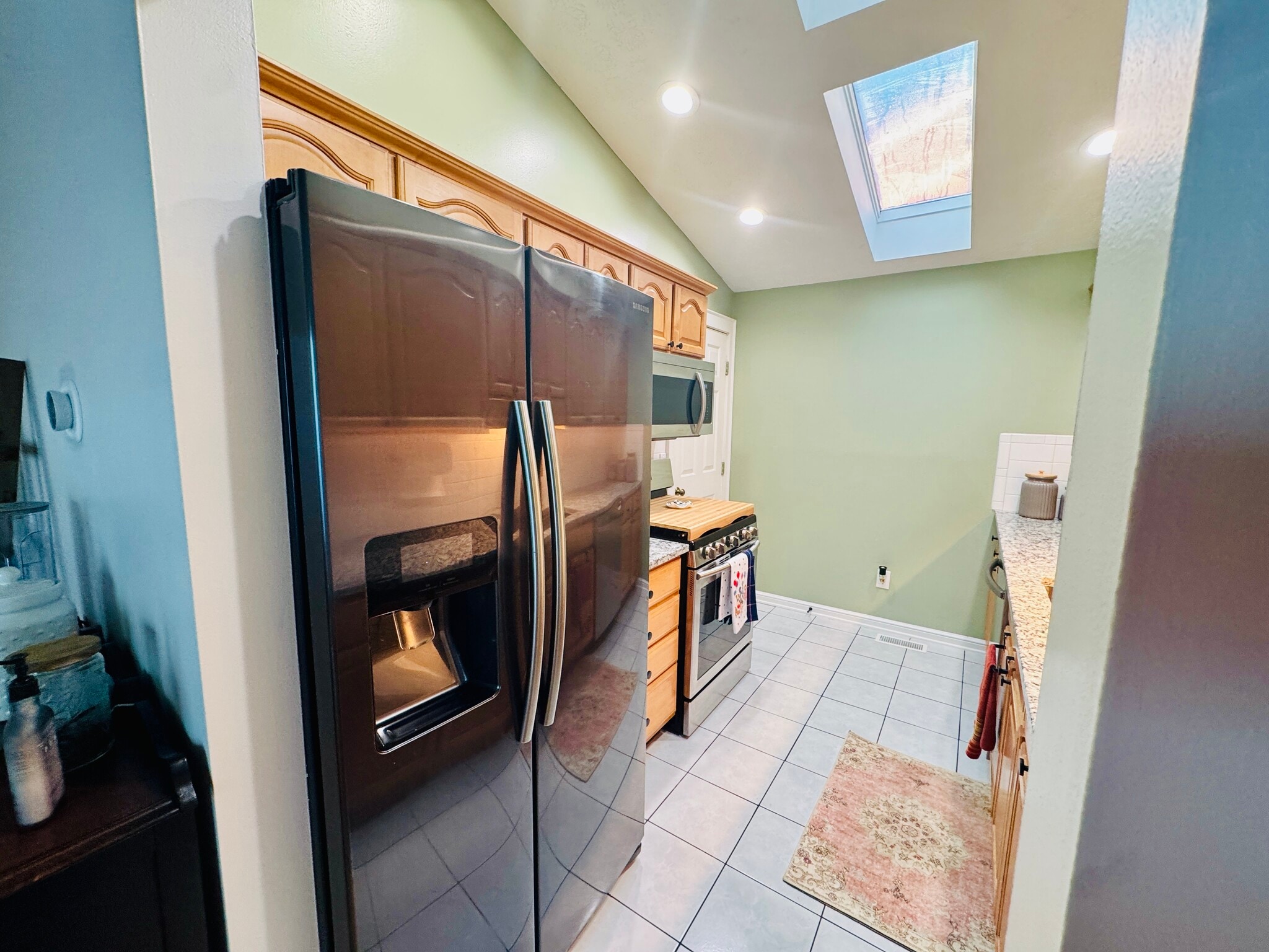 Building Photo - 288 Millside Dr