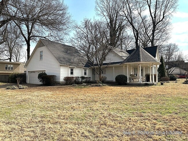 Building Photo - Germantown/ Gorgeous 5 Bedroom Home Newly Renovated