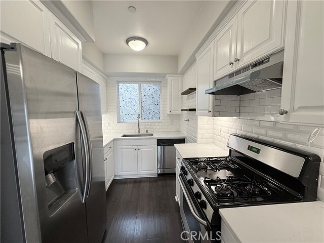 Building Photo - 3401 S Bentley Ave