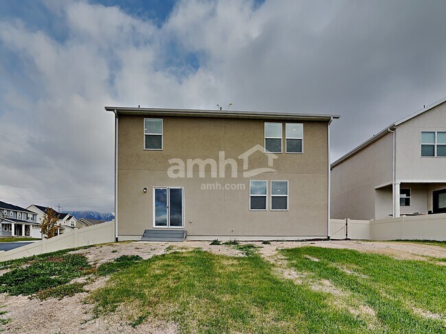 Building Photo - 1205 Wagon Way