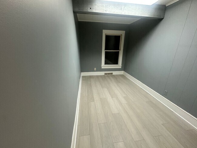 Building Photo - 1728 S 7th St