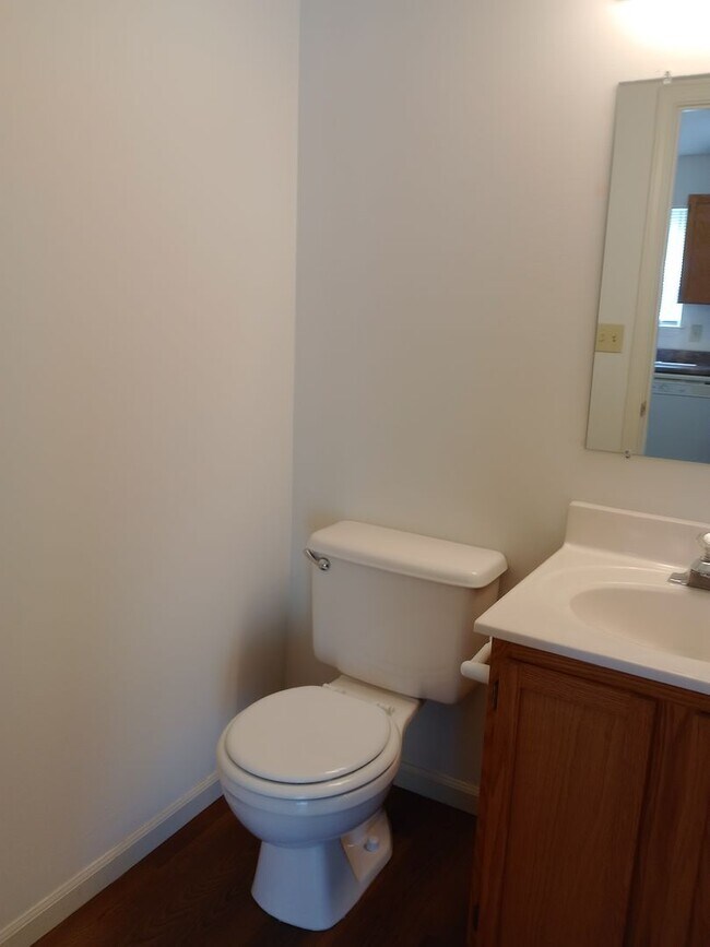 Building Photo - 210-210 Nikki Way