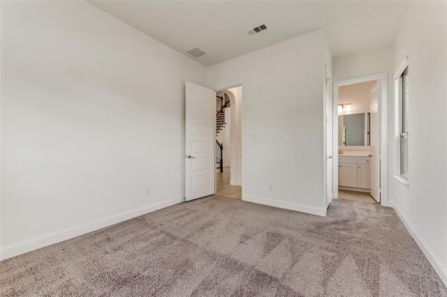 Building Photo - 4601 Parkridge Dr