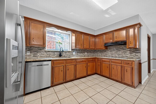 Building Photo - 1714 Corral Dr