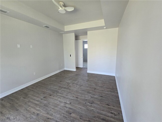 Building Photo - 521 NW 5th St