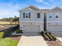 Building Photo - Spacious 3-Bedroom, 2.5 Baths Townhouse Retreat in Prime Orlando Location!