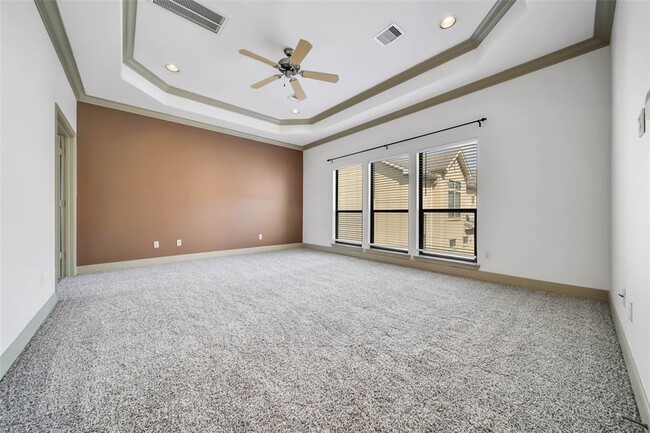 Building Photo - 5221 Eigel St