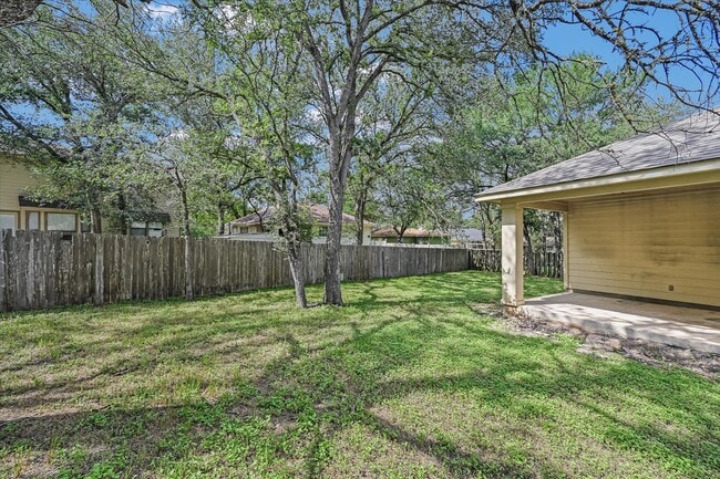 Building Photo - 108 N Mockingbird Cir