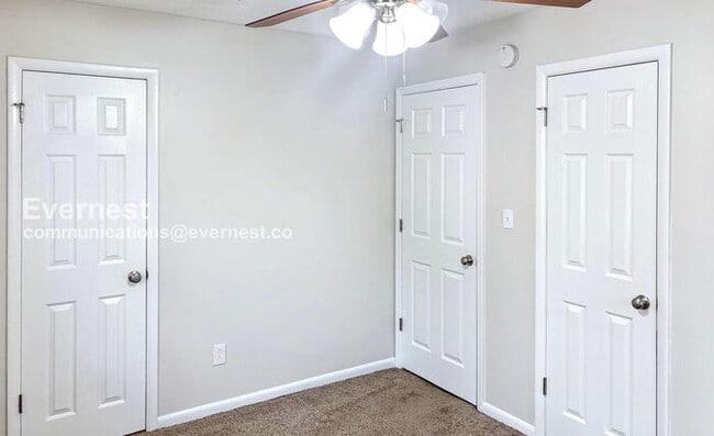 Building Photo - 6100 Pisgah Dr NW