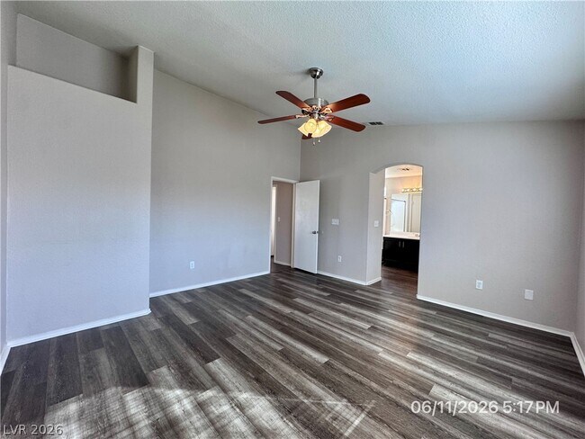 Building Photo - 222 Quailbush Dr