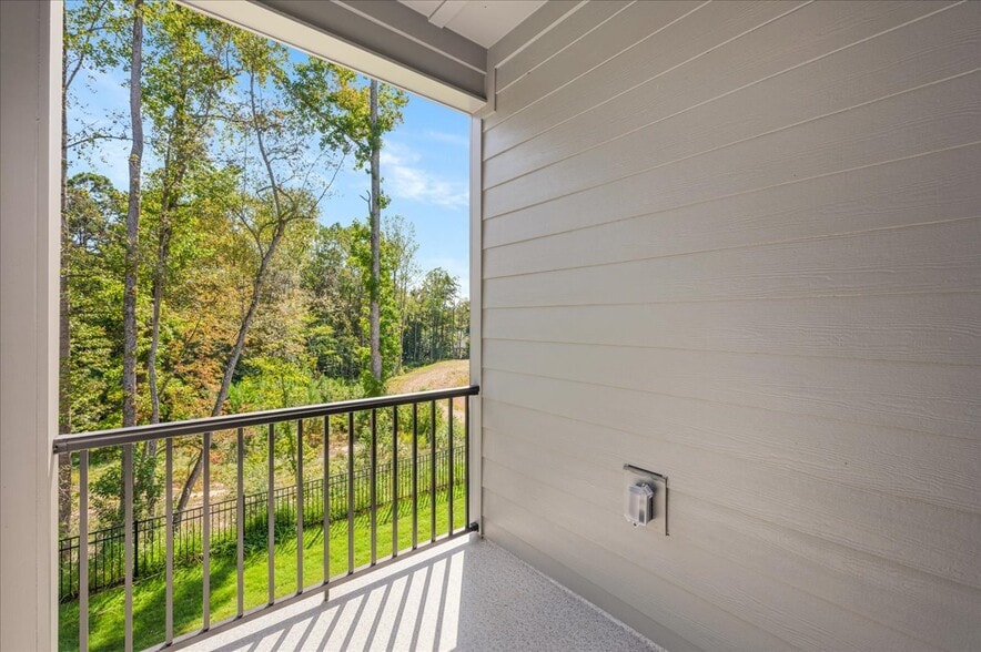 Loggia - 10536 Pleasant Br Dr