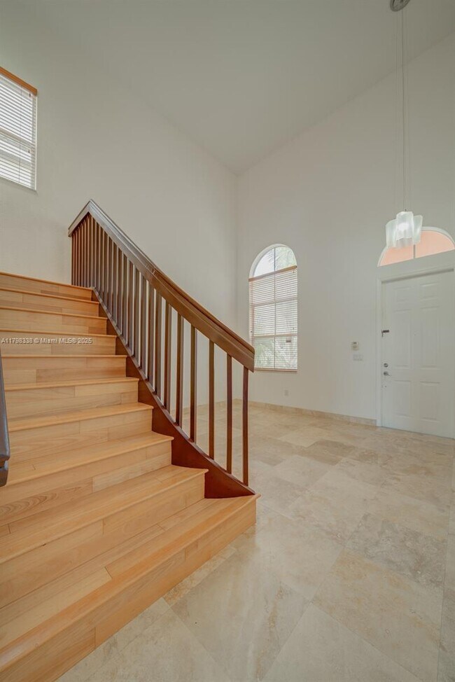 Building Photo - 5035 SW 155th Ave