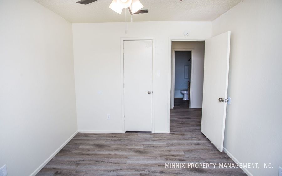 Building Photo - 4813 6th St