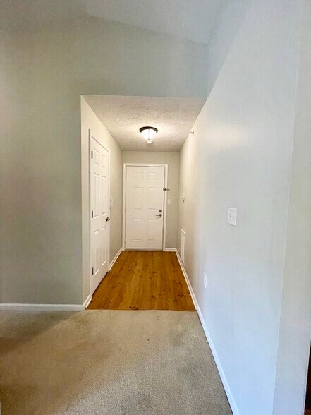 Front hall - 6401 Cameron Ln