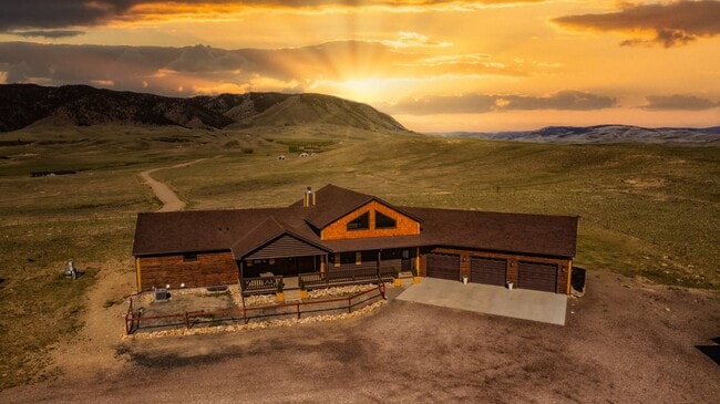 Building Photo - 67 Cowboy Wy