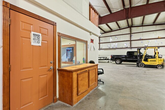 Building Photo - 7302 Domino Ln