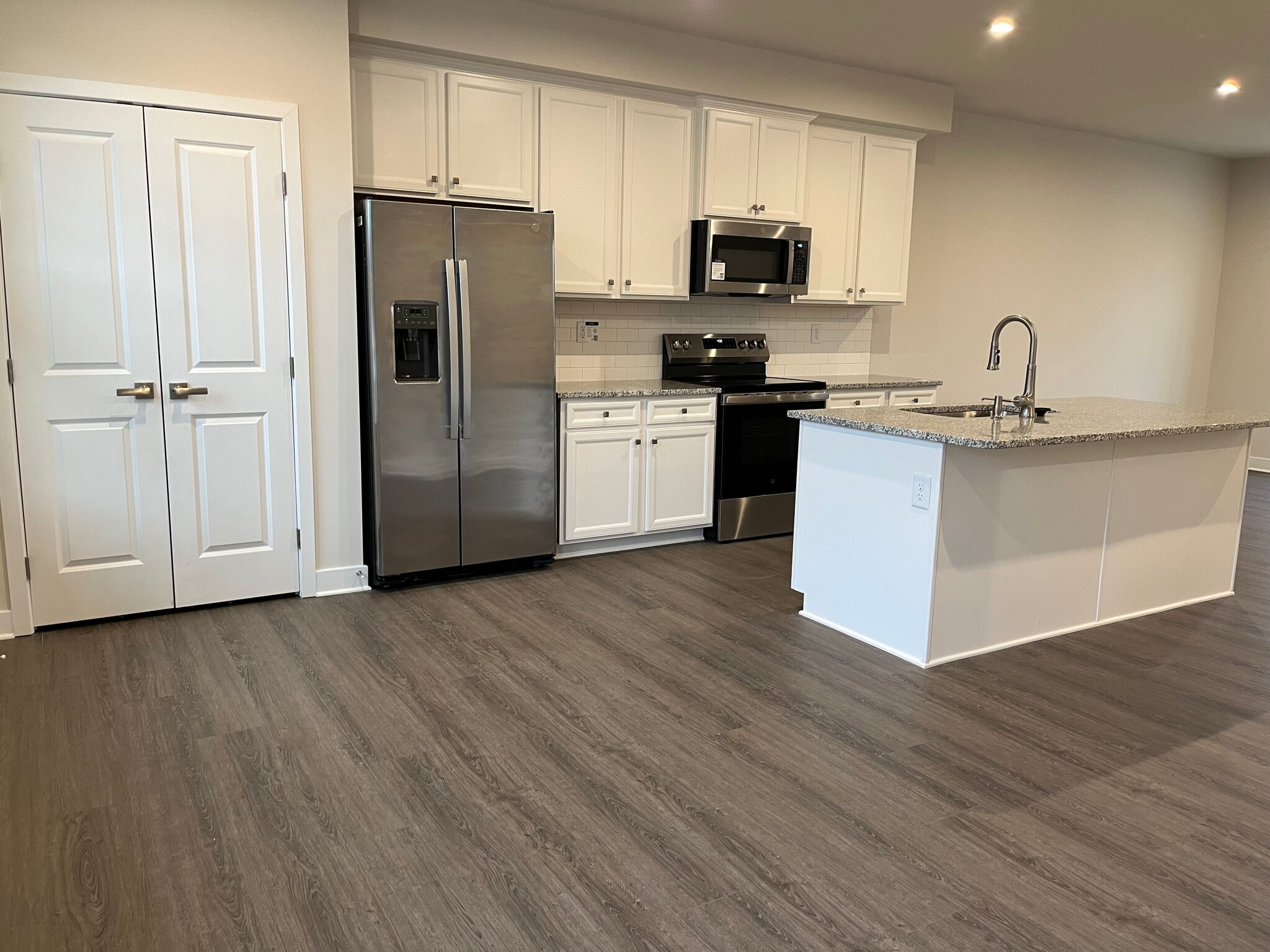 Building Photo - 4125 Auburn Oak Ln