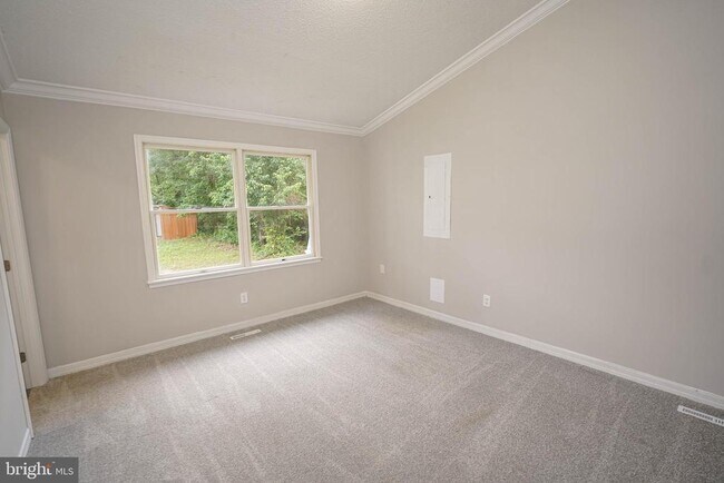 Building Photo - 28975 Aleine Ave