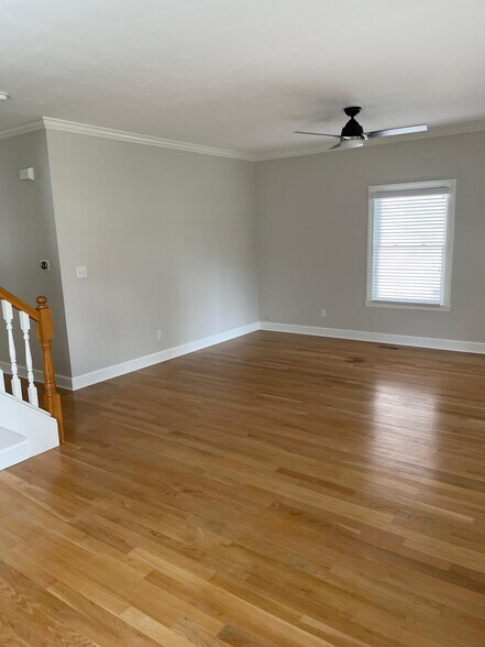 Building Photo - 126 1st Ave NW