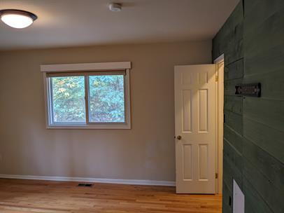 Building Photo - Spacious 3-Bedroom home with Hardwood & Finished Basement, and custom finishes