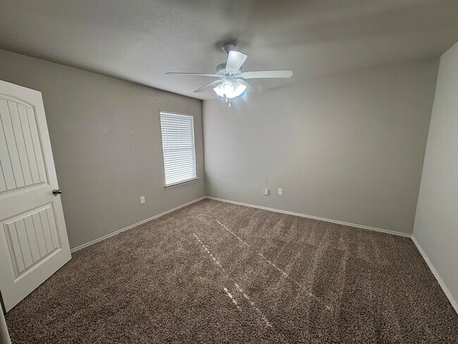 Building Photo - 2623 113th St