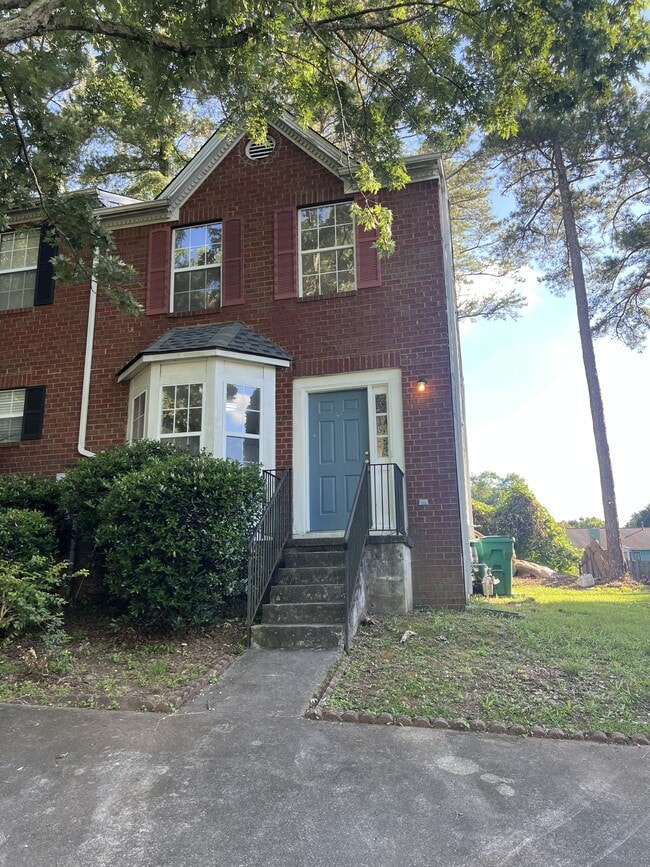 Building Photo - 3179 Kingswood Glen